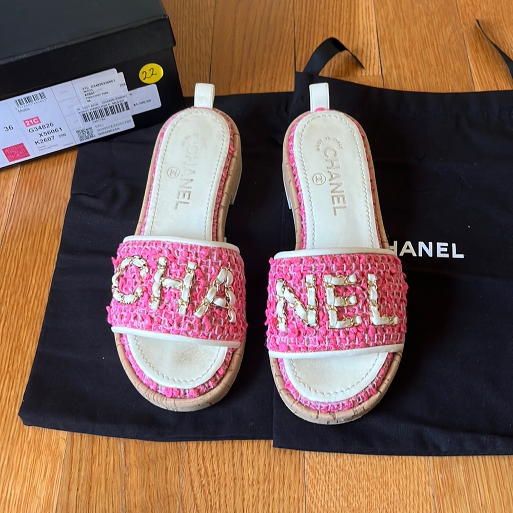 CHANEL 21C PINK CORK MULE SANDAL - size 36